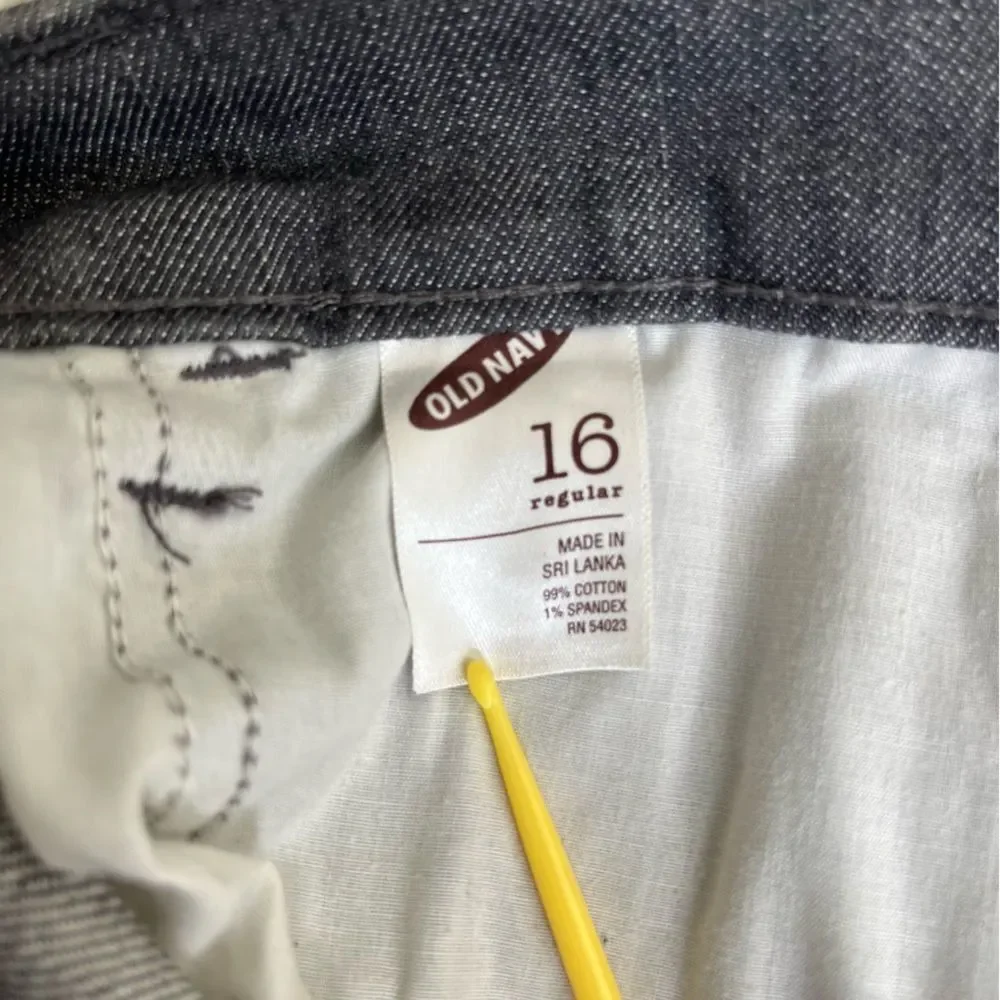 Old Navy Sweetheart Gray Five Pocket Jeans Straight Leg Women 16 Cotton Spandex